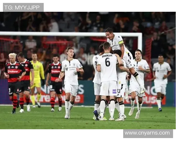 第25轮激战狮吼与凤凰展开巅峰对决谁能笑到最后争夺荣耀之战